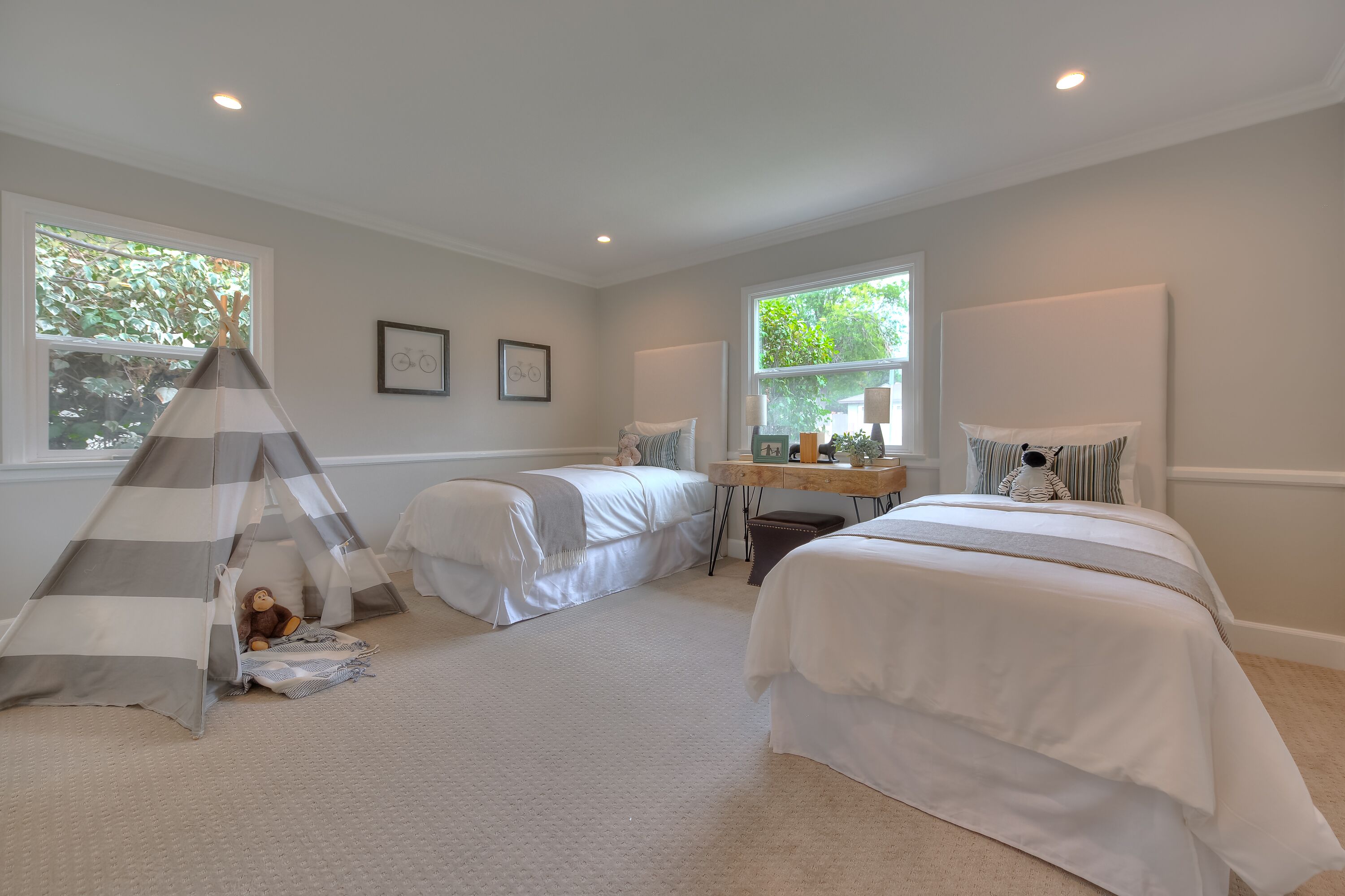 Staged kids bedroom — home staging, Greater Los Angeles